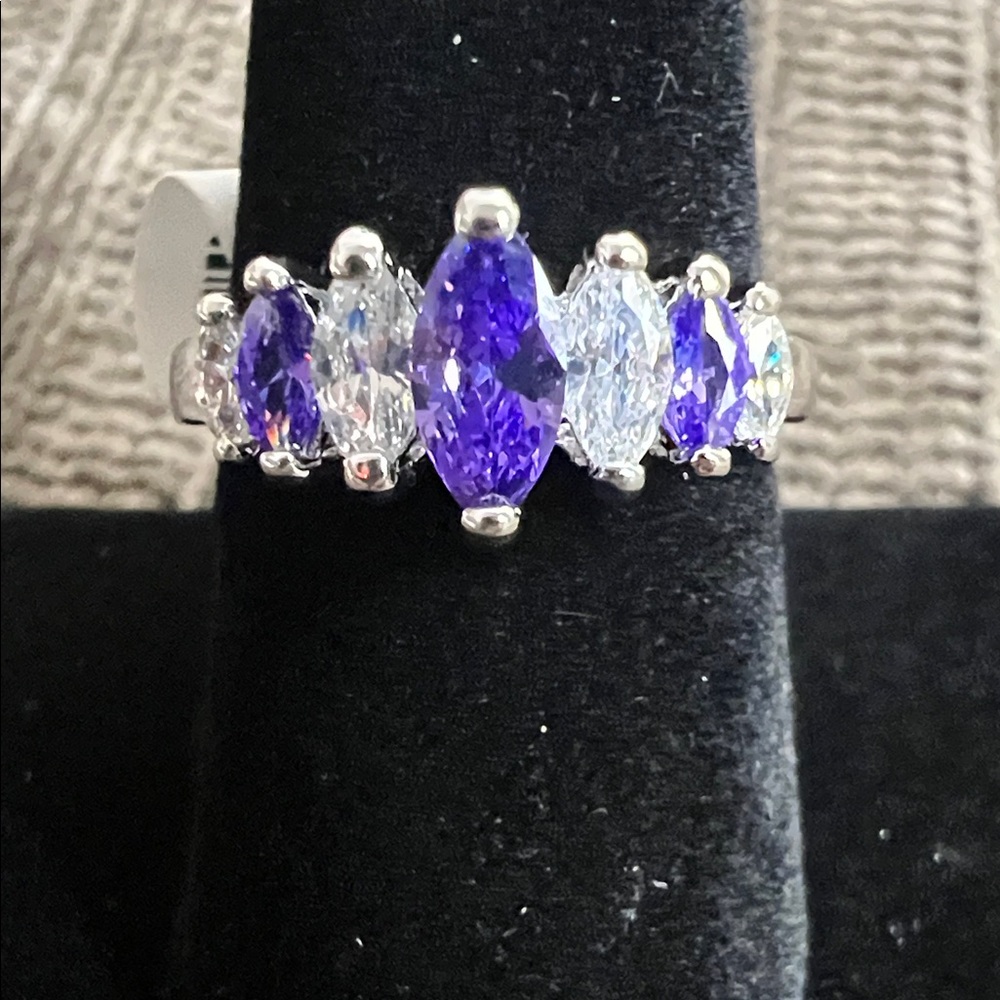 Elegant Purple Gemstone Women's Ring costume jewelry size 9